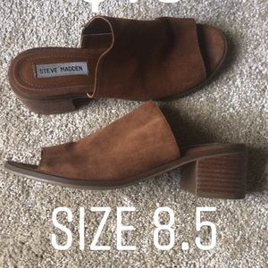 Summer Steve Madden Suede Slipons - 8.5!